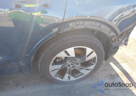 2022 Audi E-Tron Premium Quattro z USA, uszkodzony, nr VIN WA1AAAGE0NB010560